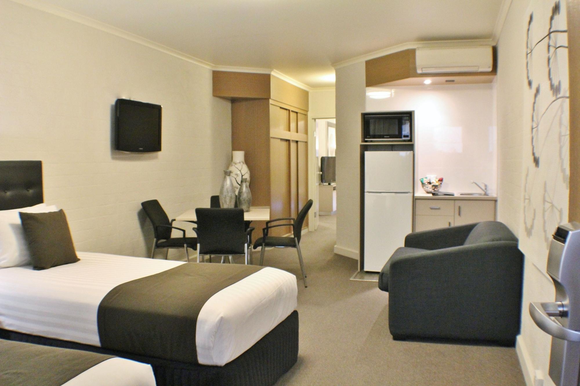 Mantra Pavilion Hotel Wagga Wagga Exterior foto